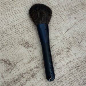 Estée Lauder powder brush